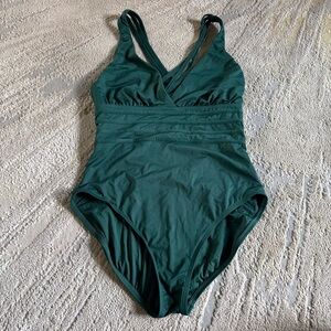 LA BLANCA one piece swimsuit bathing suit green strappy Cross Back 12